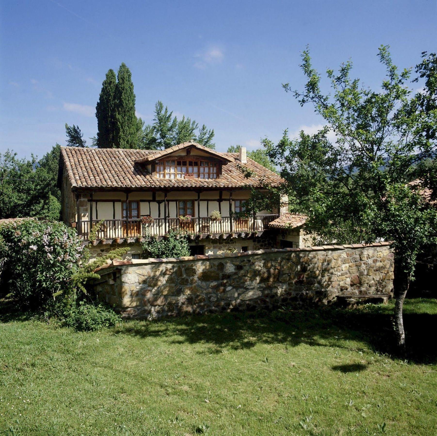Penzion La Gándara Crespo Exteriér fotografie